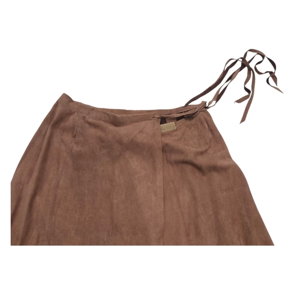Char & Sher  Designs Santa Fe USA Vintage Suede Wrap Around Skirt SZ 8 - Picture 3 of 13